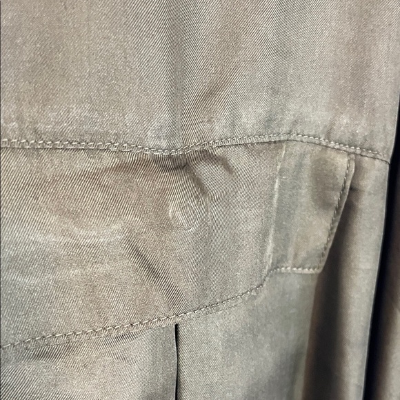 VNTG JT Beckett 100% Silk Button Down Shirt – Olive Green Long Sleeve Size L - Picture 11 of 13